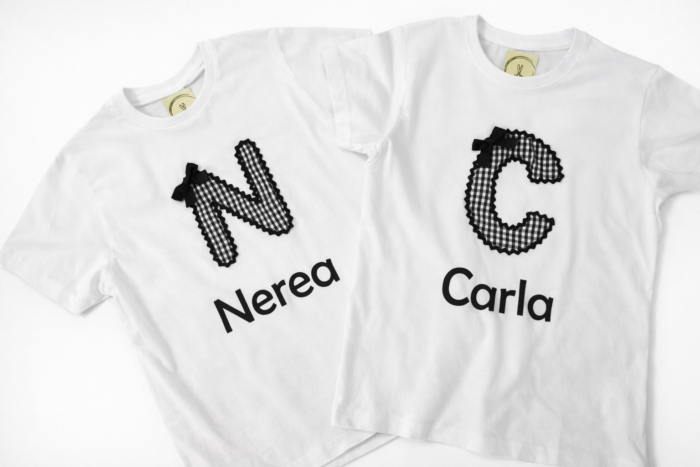 camiseta inicial y nombre Camiseta inicial con nombre bordado